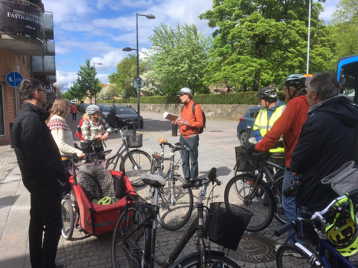 Axel Phil, nuvarande ordförande för Malmö-Lund kretsen håller en cykelworkshop med politiker och beslutsfattare